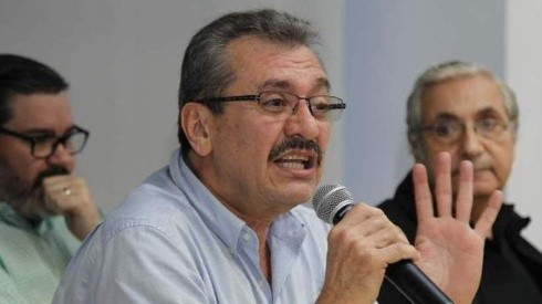 Liga Nacional respalda a Guzmán y continúa el escándalo
