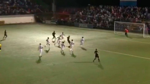Guatemala 0-0 Nicaragua: Chucho López perdió increíble oportunidad frente al arco [VIDEO]