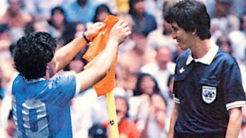 Berny Ulloa, el árbitro costarricense que tiene una anécdota curiosa con Maradona
