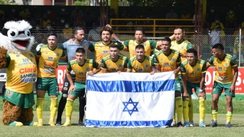 Guastatoya es sancionado por salir con una bandera de Israel
