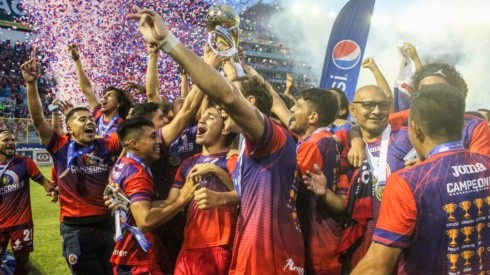 FAS vuelve a ser campeón en El Salvador