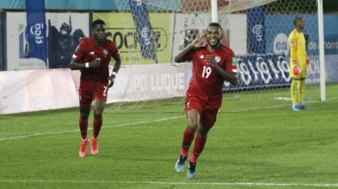 Panamá 2-1 Curazao: Los canaleros consiguen una ligera ventaja