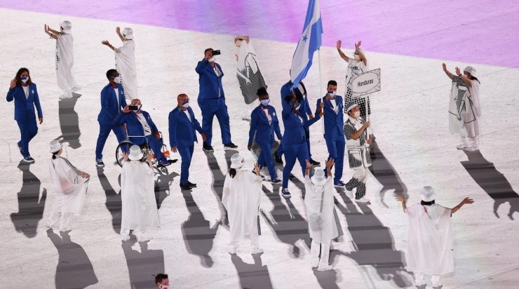 Honduras llevó un número limitado de deportistas a la inauguración de Tokio 2020. (@juegosolimpicos)