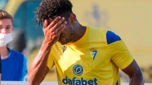 Choco Lozano sufre lesión en amistoso con el Cádiz