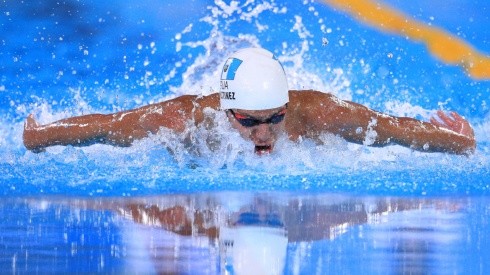 Nadador guatemalteco supera marca de Phelps