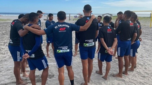 Selección de Fútbol Playa de El Salvador: "Nos utilizaron"