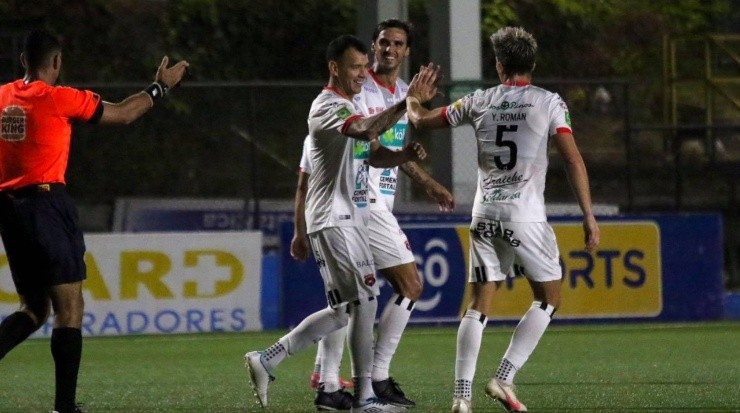 Daniel Arreola celebra su primer gol con Alajuelense, marzo 2021. (Daniel Arreola Facebook)