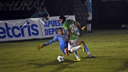 Gullit Peña marcó su primer doblete con Antigua [VIDEO]