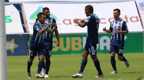 Cartaginés celebra su anotación ante Sporting FC. (CSC Oficial)