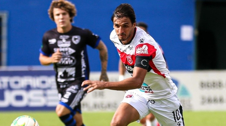 Bryan Ruiz, capitán de LDA ante Grecia (LDA Oficial)