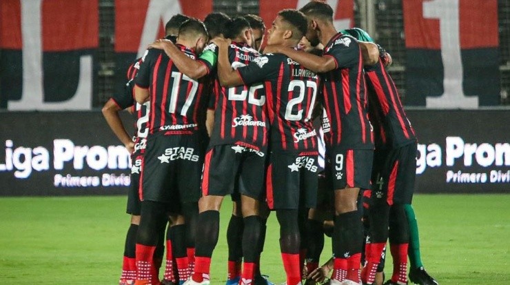 Alajuelense recibe este domingo al Santos, un gol es la diferencia en su serie (LDA Oficial)