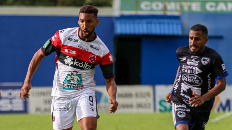 Marcel Hernández ante Grecia (LDA Oficial)