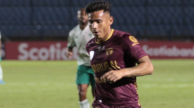 Lezcano salió de cambio al 75, después de una muy buena participación (Comunicaciones Oficial)