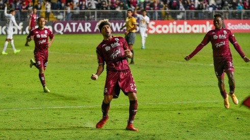 Christian Bolaños es la figura de los morados y anotó doblete en el juego de ida en casa del Saprissa (Saprissa Oficial)