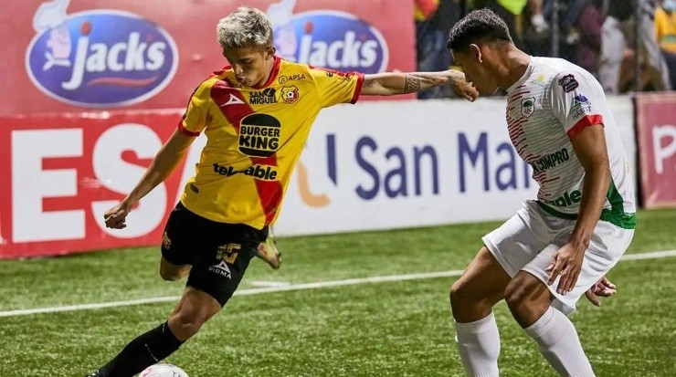 Kenneth Vargas ingresó de cambio ante Guanacasteca (CSH Oficial)