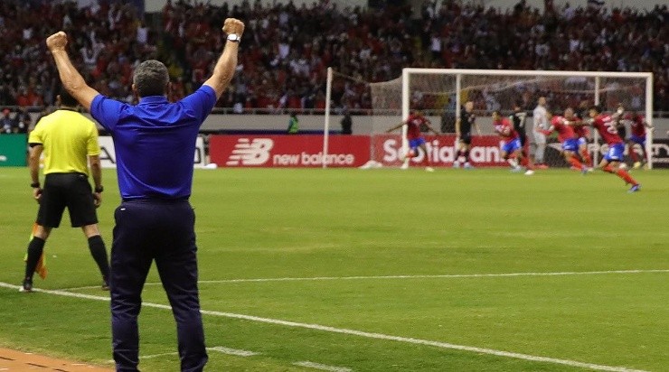 Suárez logró una victoria histórica con Costa Rica ante una Canadá invicta.