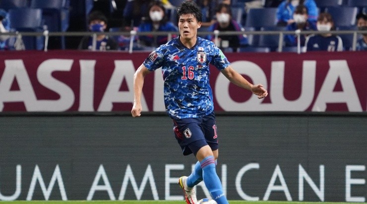 Tomiyasu comenzó en la segunda división de Japón y ahora está en el Arsenal. (Getty Images)