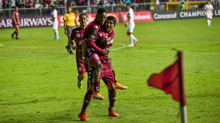 Cristian Bolaños celebrando anotación con el Saprissa (Cristian Bolaños Oficial)