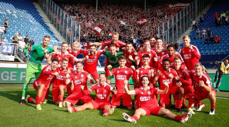 Manfred Ugalde se ha integrado de gran forma al FC Twente (FC Twente Oficial)