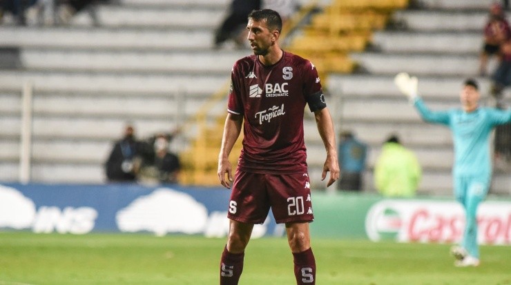 Mariano Tores se perderá el juego ante Herediano por acumulación de tarjetas amarilla (Saprissa Oficial)