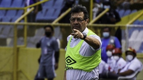 Oficial: Hugo Pérez anunció convocatoria para enfrentar Guatemala