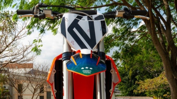 Parte frontal de la motocicleta (Keylor Navas Instagram)