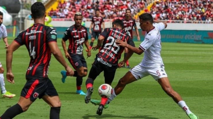 Imágenes del último clásico jugado, fecha 6 del Clausura 2022 (LDA Oficial)