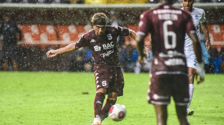 Christian Bolaños entró de cambio en el juego ante Pérez Zeledón (Saprissa Oficial)