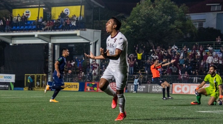Andy Reyes puso el 2 por 1 definitivo (Saprissa)