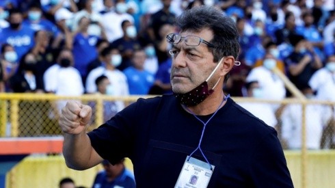 Hugo Pérez pidió amistosos y una gira por Asia para la Selección de El Salvador
