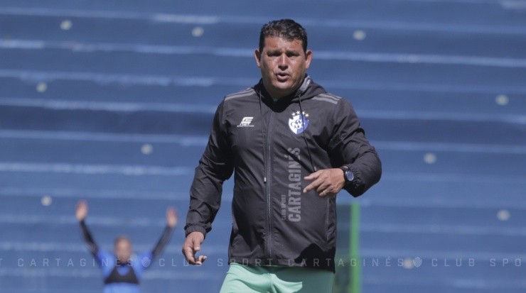 Geiner Segura asumió como DT de Cartaginés en 2021 (CSC)