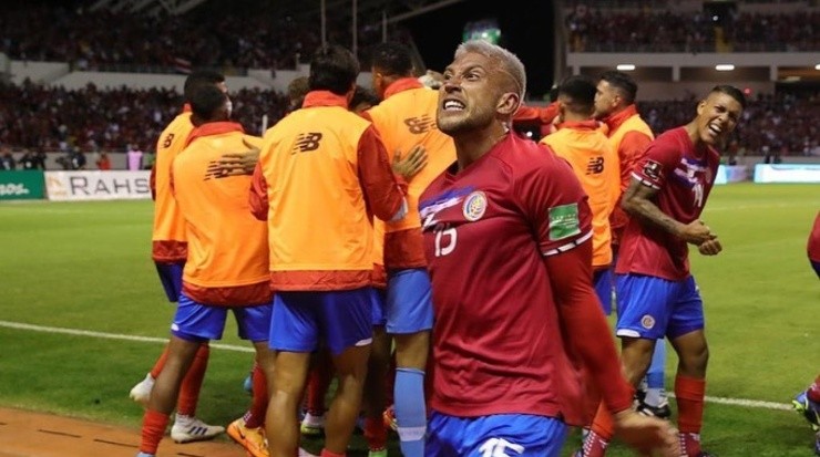 Francisco Calvo celebrando anotación de La Sele en las eliminatorias de Marzo anterior (Francisco Calvo, Instagram)