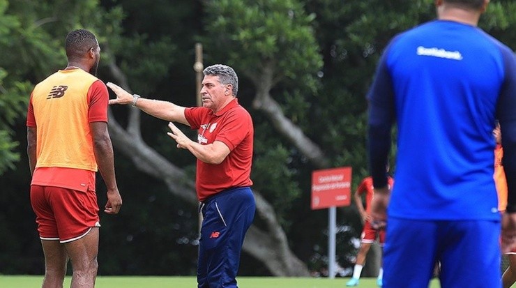 Suáres dijo no tener las puertas cerradas para nadie en la Selección (Fedefut CRC)
