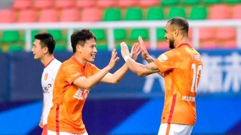 Felicio Brown anotó su primer doblete en la Superliga de China.