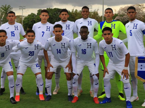 Honduras cumplió en medio del aguacero y goleó 3-0 a Antigua y Barbuda
