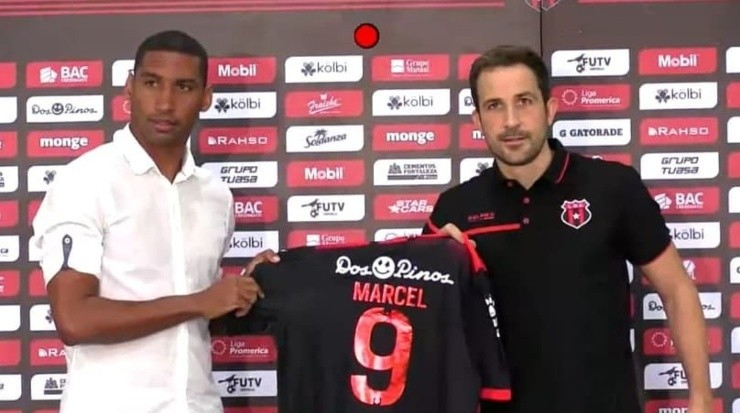 Hernández fichó con Alajuelense en enero del 2021 (LDA)