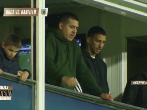 Mariano Torres compartió con Juan Román Riquelme en partido de Boca Juniors