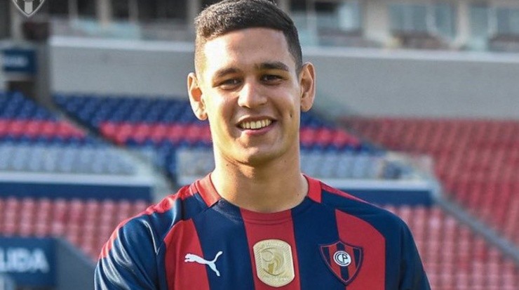 Sergio Bareiro en su breve paso por Cerro Porteño de Paraguay