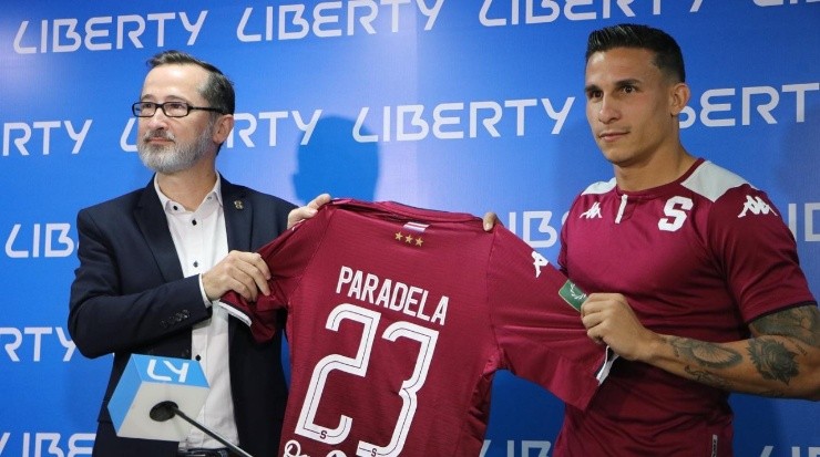 El cubano Luis Paradela es el fivhaje más sonado para este torneo, sin embargo, sigue si el permiso legal para debutar (Saprissa)