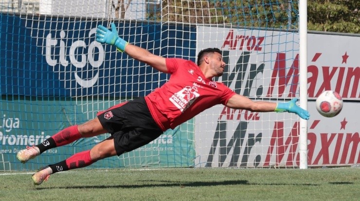 Leonel Moreira fue el arquero titular este martes ante el Águila de El Salvador (Leonel Moreira, Facebook)