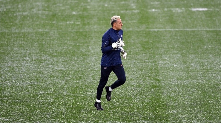 Keylor Navas podría quedarse en París a pesar de su acuerdo con el Napoli (Getty)