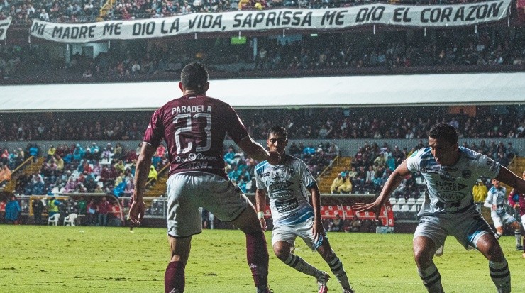 El cubano Luis Javier Paradela se ha convertido en pieza clave del club (Saprissa)