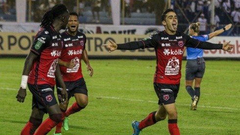 Liga Concacaf: Alajuelense vence a Alianza y pone un pie en semifinales