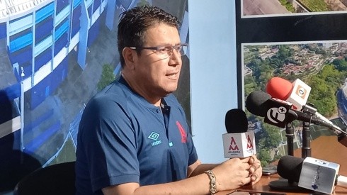 El técnico de Alianza se quejó del arbitraje tras perder contra Alajuelense