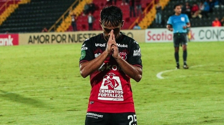 Aarón Suárez, anotador del segundo tanto de la Liga ante el Alianza (LDA)