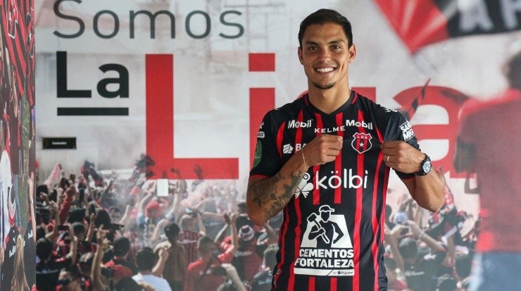 Cabalceta destaca con Alajuelense y desde ya manifiesta su deseo de quedarse en el club (LDA)