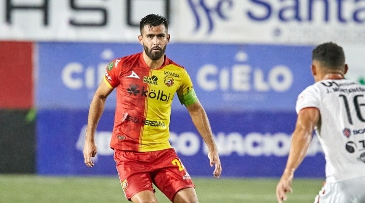 Herediano rescató un empate ante Puntarenas y mantuvo el invicto (CSH)