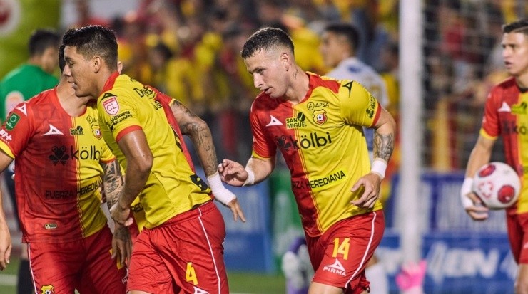 Giovanni Arturo Campos anotó esta tarde y se convirtió en el goleador de su equipo (CSH)