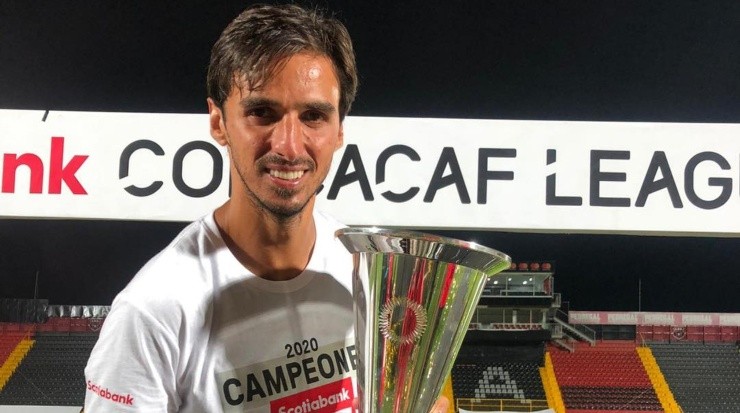 Ruiz ganó el campeonato de Liga Concacaf en 2020 (LDA)