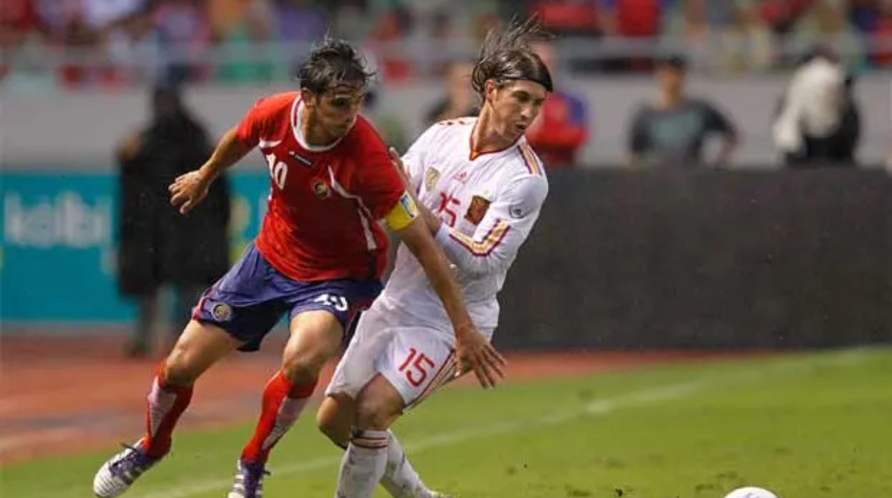 Primer juego entre Costa Rica vs España, en 2011 (Diario La República, CRC)